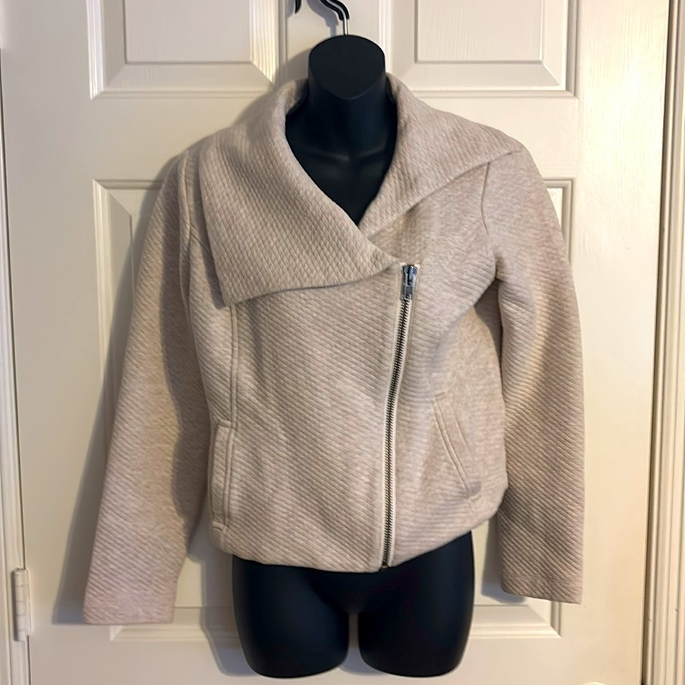 CAbi Ryder Moto Jacket - Size Small - Picture 2 of 6
